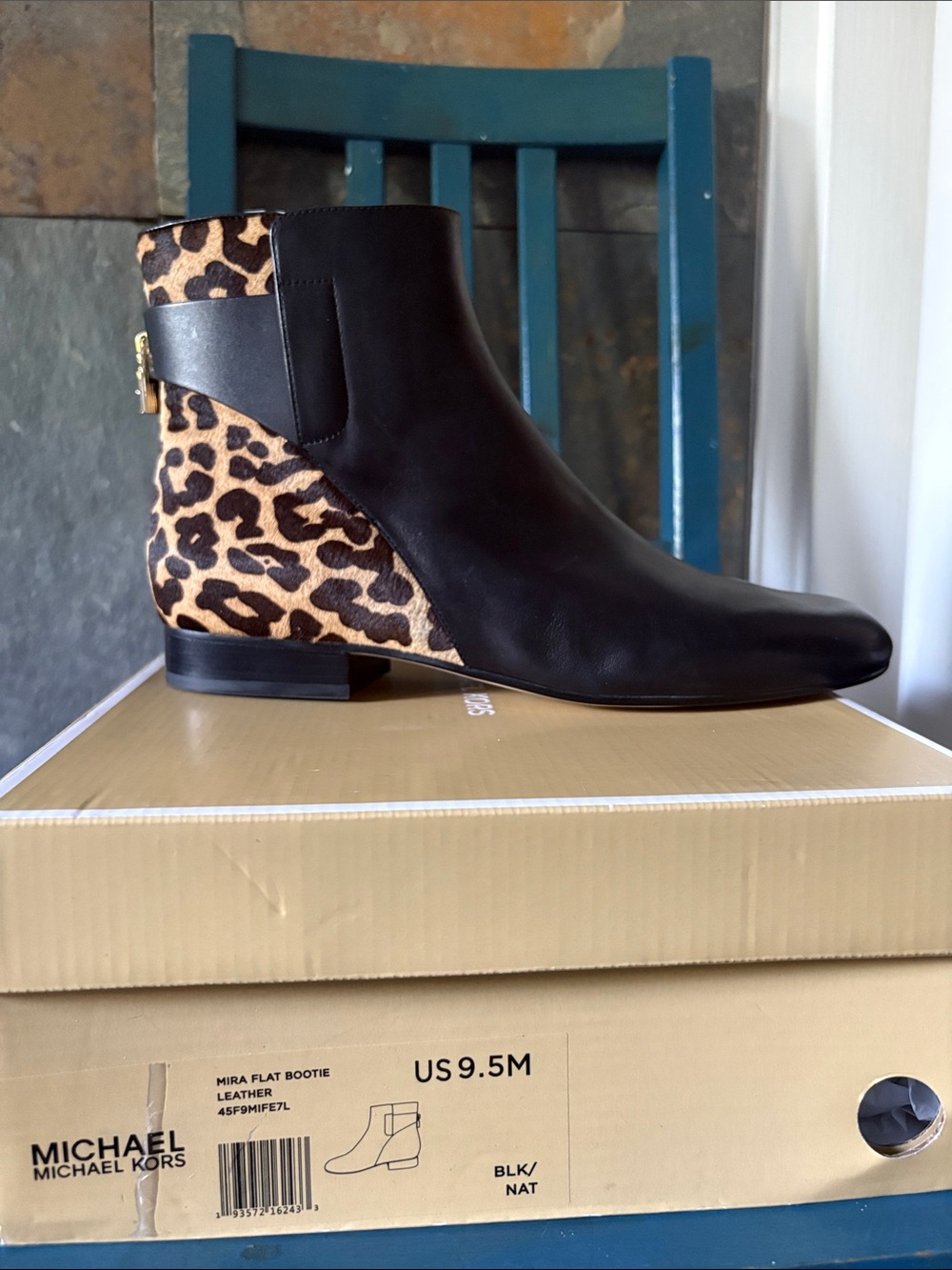 SZ 9.5 Micheal kors Mira leather and mohair booties